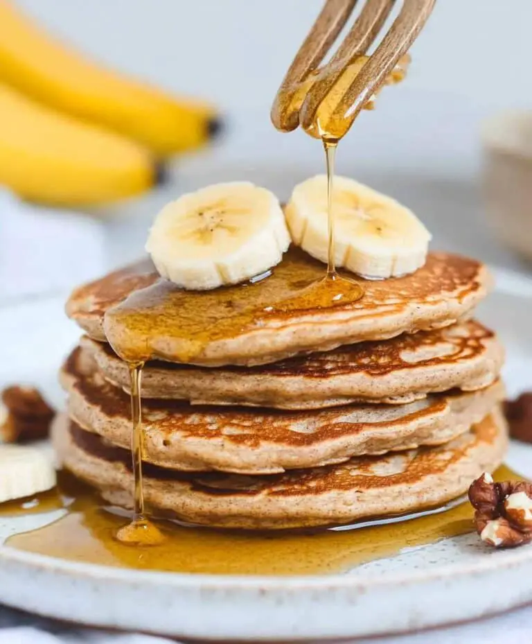 3 Ingredient Banana Oatmeal Pancakes Recipe